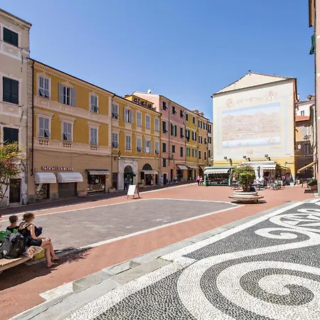 Сasa de vacaciones Gorgeous In With Outdoor Swimming Pool Imperia