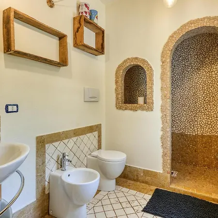3 Bedroom Pet Friendly In 펜션 임페리아