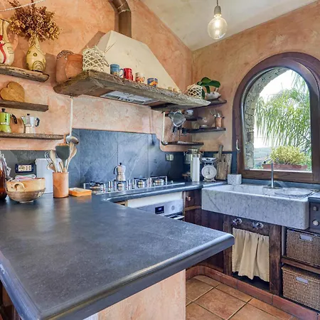Tatil Evi 3 Bedroom Pet Friendly In Imperia