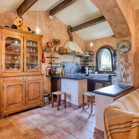 3 Bedroom Pet Friendly In *
