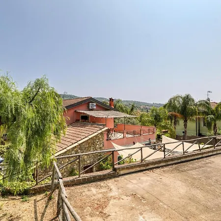 3 Bedroom Pet Friendly In