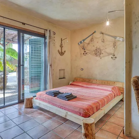 Gorgeous In With Outdoor Swimming Pool *