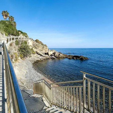 Сasa de vacaciones Gorgeous In With Outdoor Swimming Pool