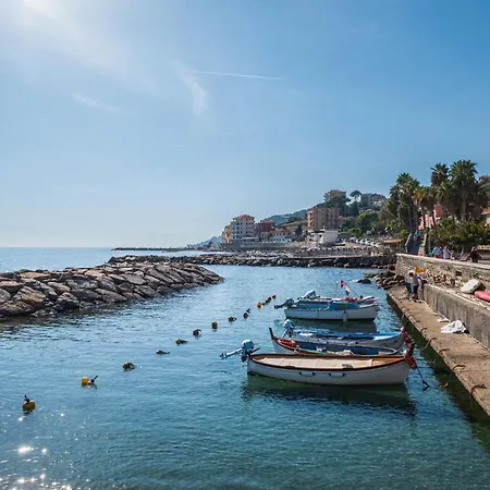 Gorgeous In With Outdoor Swimming Pool Сasa de vacaciones Imperia