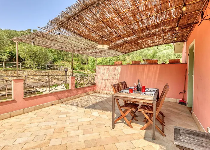 Prázdninový dům 3 Bedroom Pet Friendly In *