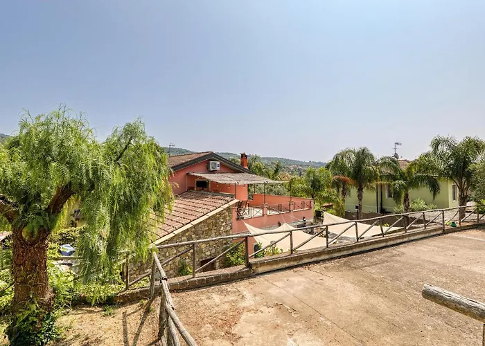 3 Bedroom Pet Friendly In