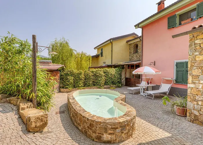 Prázdninový dům 3 Bedroom Pet Friendly In Imperia