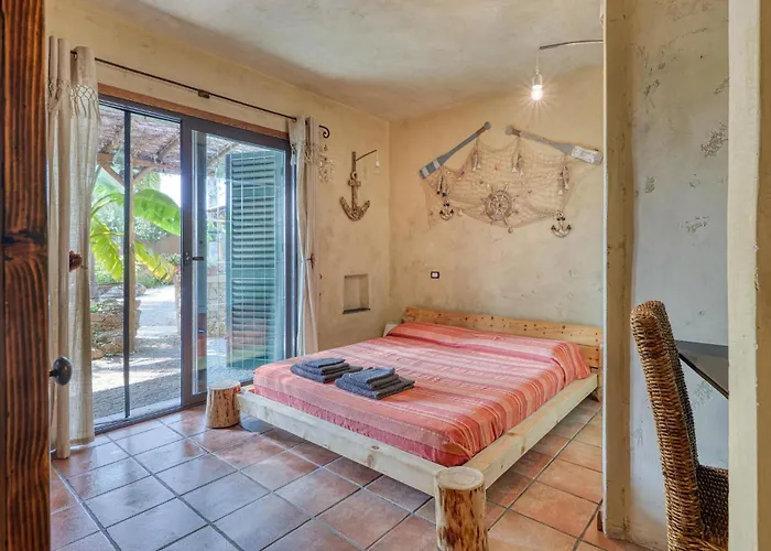 3 Bedroom Pet Friendly In *